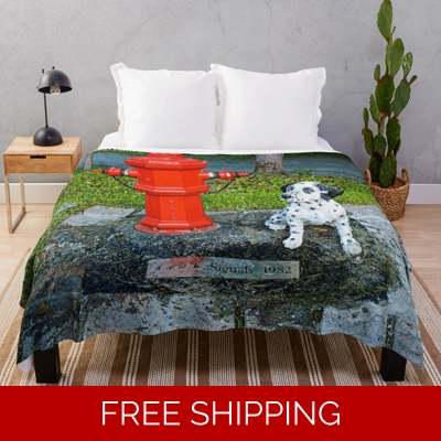 Le Studio Throw Blanket Black Dog Rush Signals Stutue